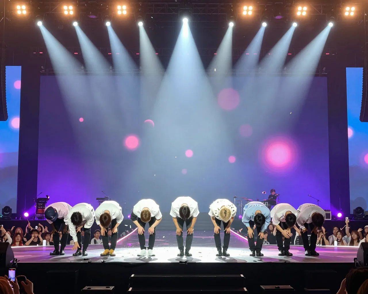 BTS lanza documental sorpresa 'The Final Chapter' en Weverse, colapsando servidores y generando tendencia global