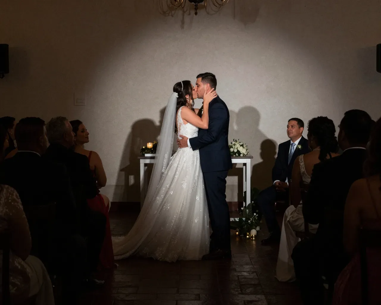 Omar Fernández y Alexia Rubio sellan su unión en una íntima ceremonia tras un romance discreto