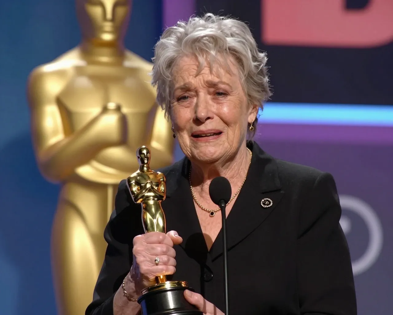 Muere Brenda Fricker, la primera actriz irlandesa en ganar un Oscar, a los 81 años