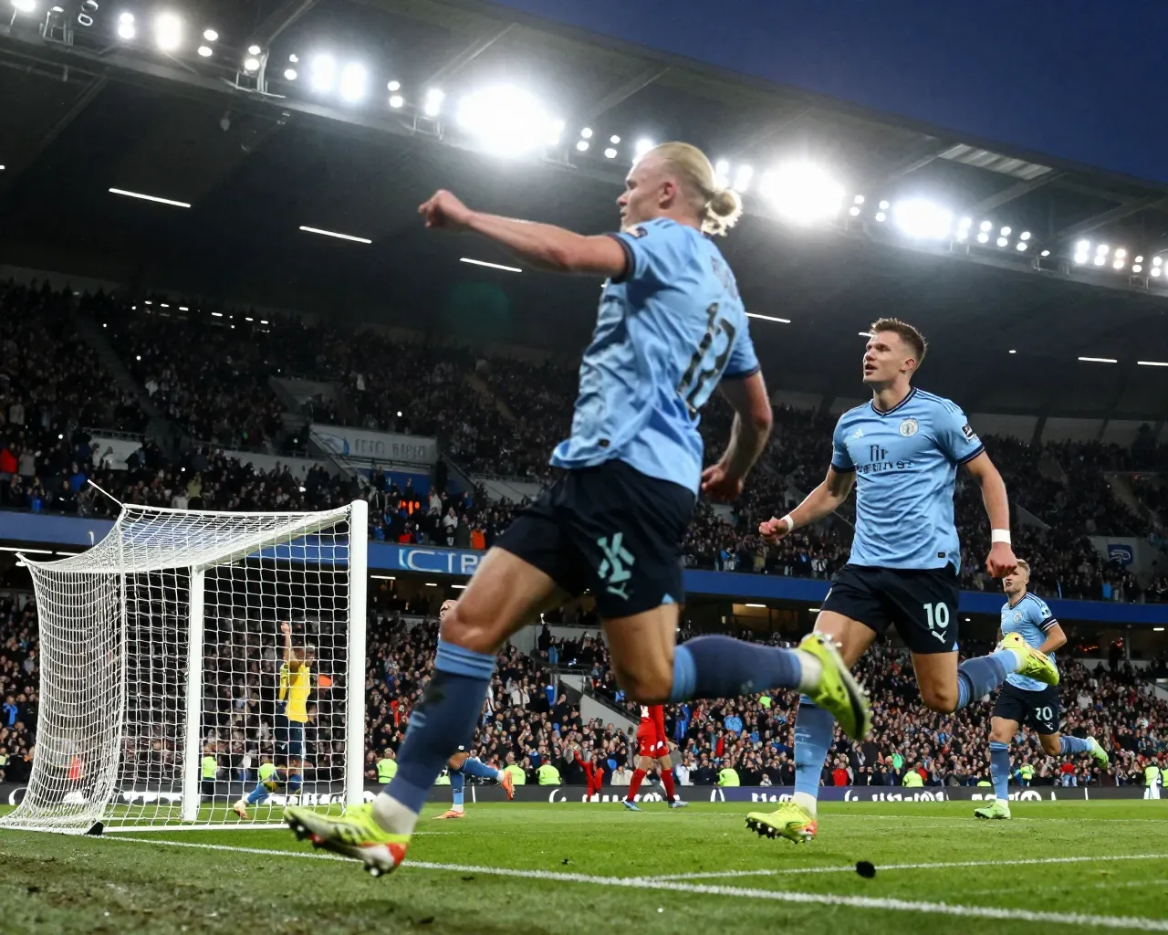 Haaland hace historia: un doblete decide el duelo nórdico y supera el umbral del gol por partido